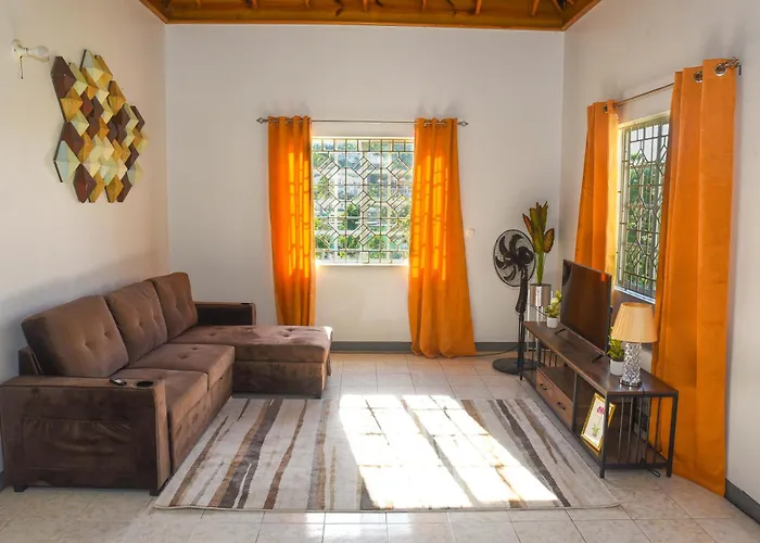 Comfy Seaview 1 Bedroom Apartment