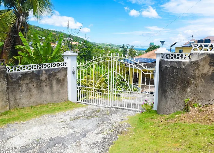 Apartment Comfy Seaview 1 Bedroom *